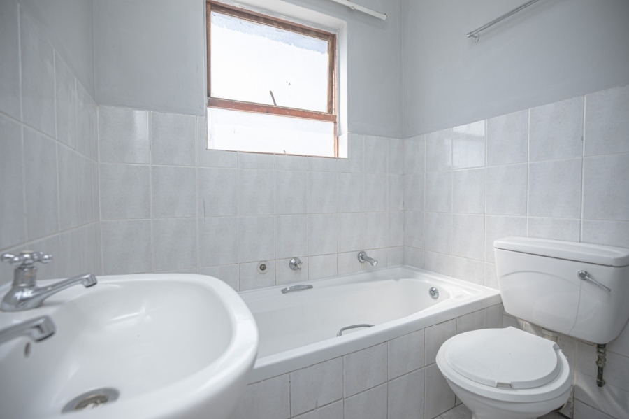 To Let 2 Bedroom Property for Rent in Ferndale Western Cape